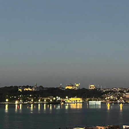A Million Dollar View In The Heart Of The City Istanbul Exterior foto