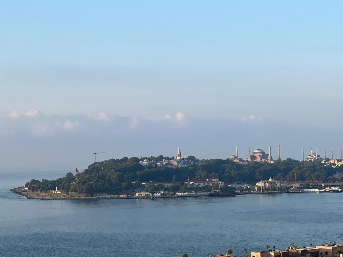 A Million Dollar View In The Heart Of The City Istanbul Exterior foto